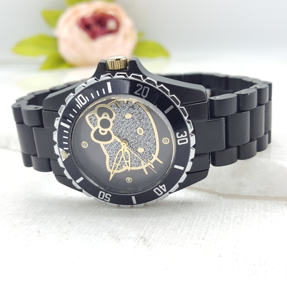 ✔Sanrio Hello Kitty Limited Edition Black Watch